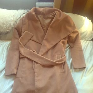 Camel wrap trench size 6